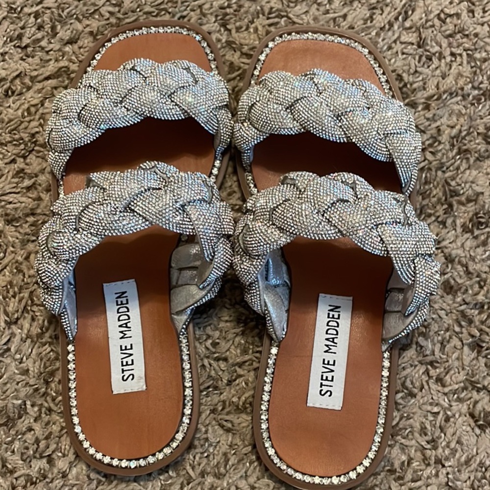 Steve Madden sandals. Never been worn. Sz 6